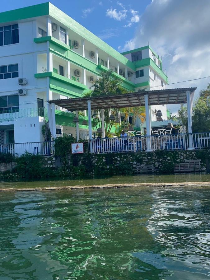 Hotel Sabana Флорес Екстер'єр фото